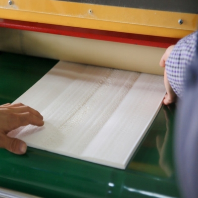 Buon prezzo Alti composti elastici Fluoroelastomer di FKM PER il materiale di gomma resistente della guarnizione del combustibile P459 in linea